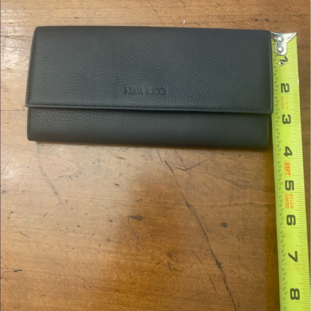 Nina Ricci black leather wallet - Picture 5 of 7